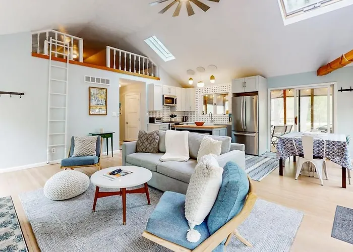 Livywood Cottage